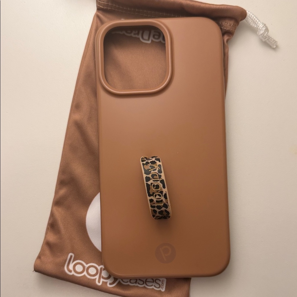 Loopy Case Brown Phone Case with Leopard Loop 15 ProMax